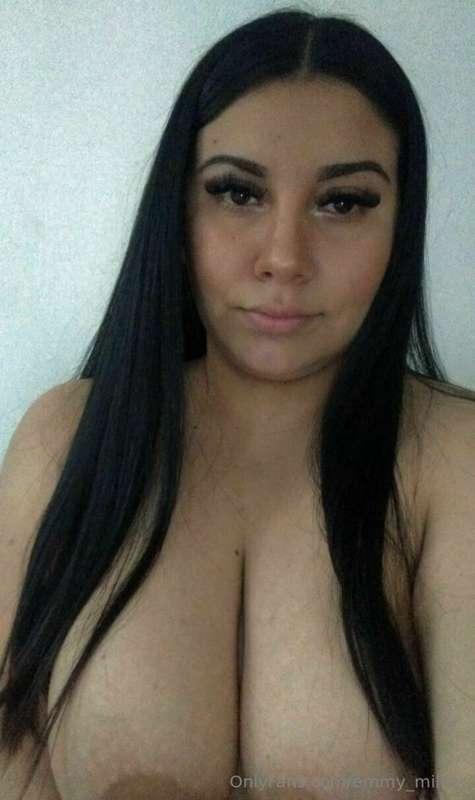 ## @brunettelinda @brunettelinda

## 𝗔𝗡𝗗 𝗧𝗛𝗜𝗦 𝗜𝗦 𝗠𝗬 𝗫𝗫𝗫 𝗦𝗜𝗗𝗘..