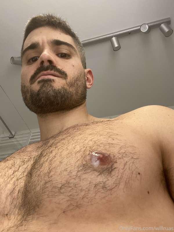 Cum on nipples! Lick it!