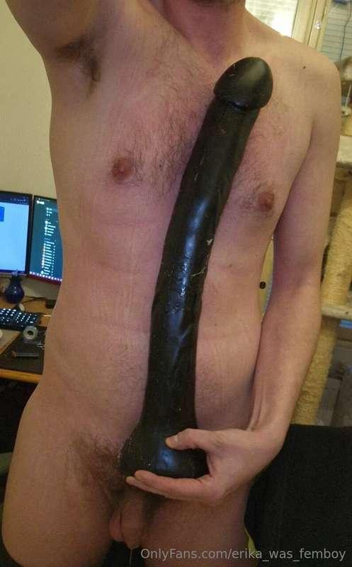Nordic femboy bussy getting streched and fucked with dildo (..