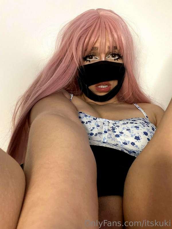 wanna see the rest? dm me 😘