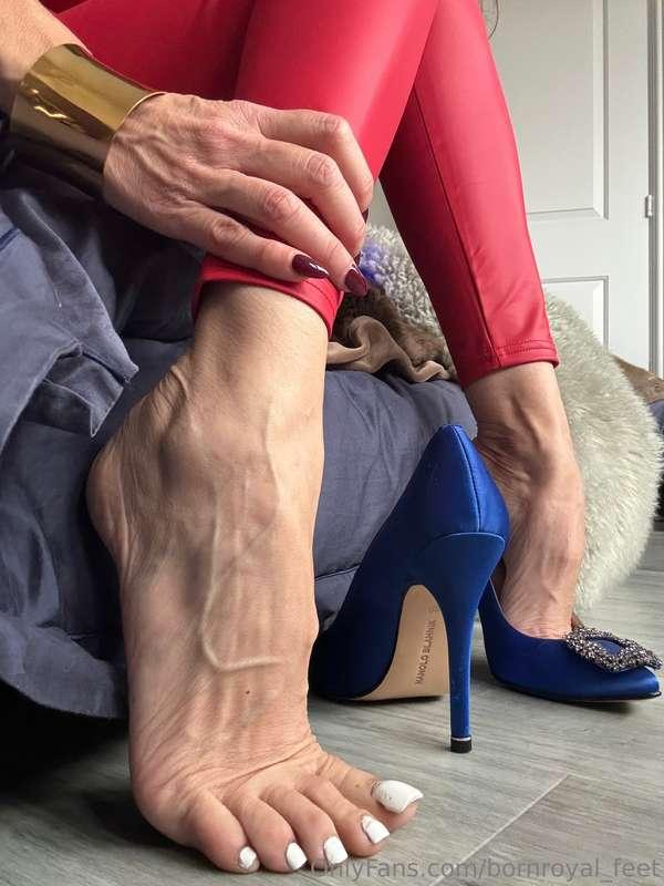 bornroyal_feet image #6