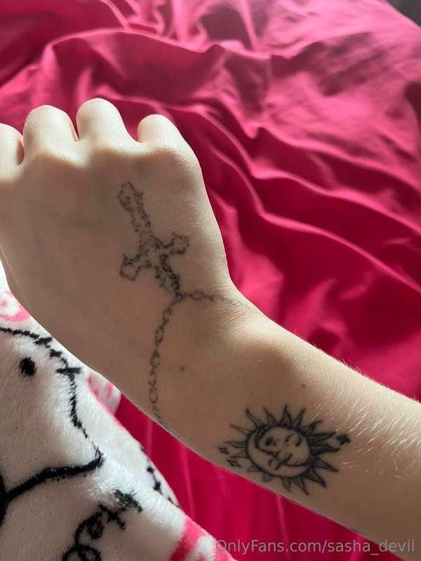 Cross and sun with moon on the right hand ☀️🌙These two tatto..