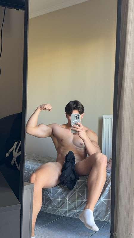 Who will take the seat? Comment ❤️