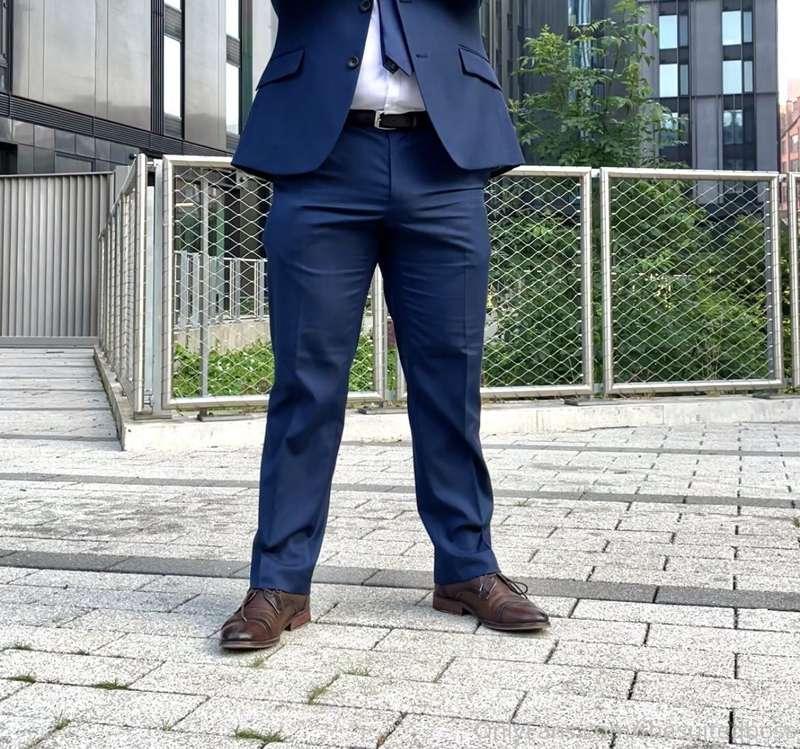 thesuitedboss image #4