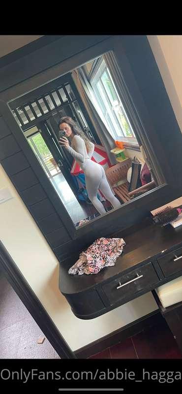 Gym day😉 pm me for exclusive content