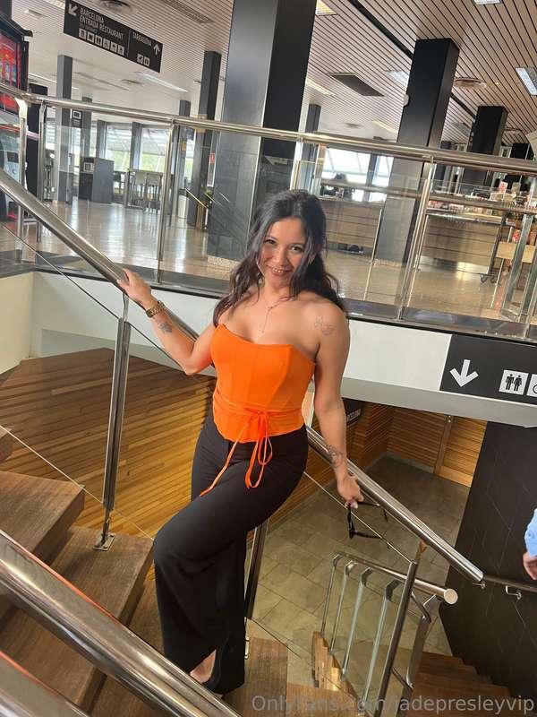 Let's have a date now, you and me! Come to the DM 🥰😘🙈💕