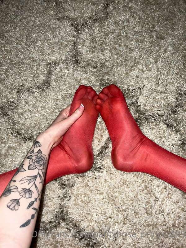 pantyhose_princess99 image #0