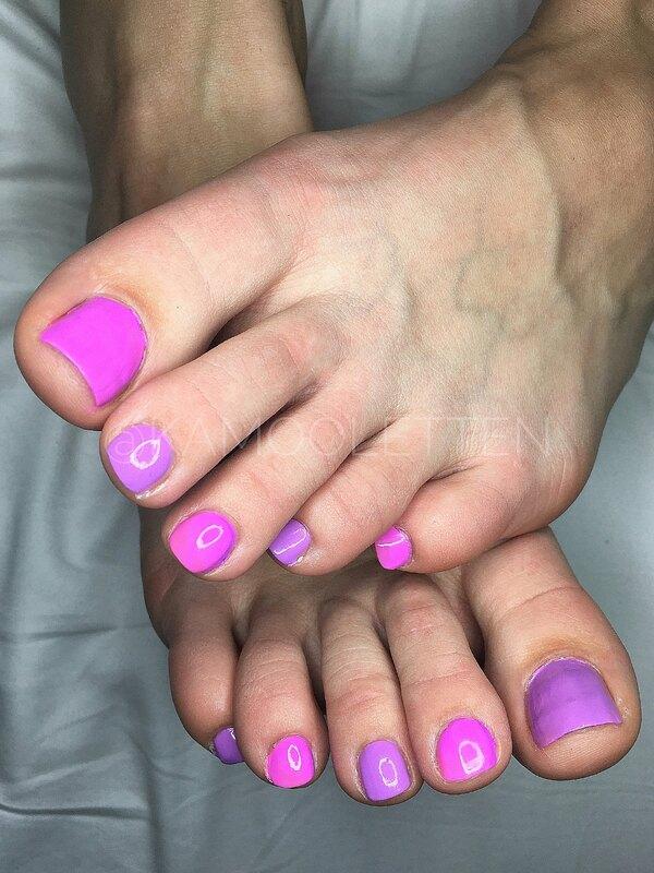 New pedi ?? Absolutely love this purple colours combination...