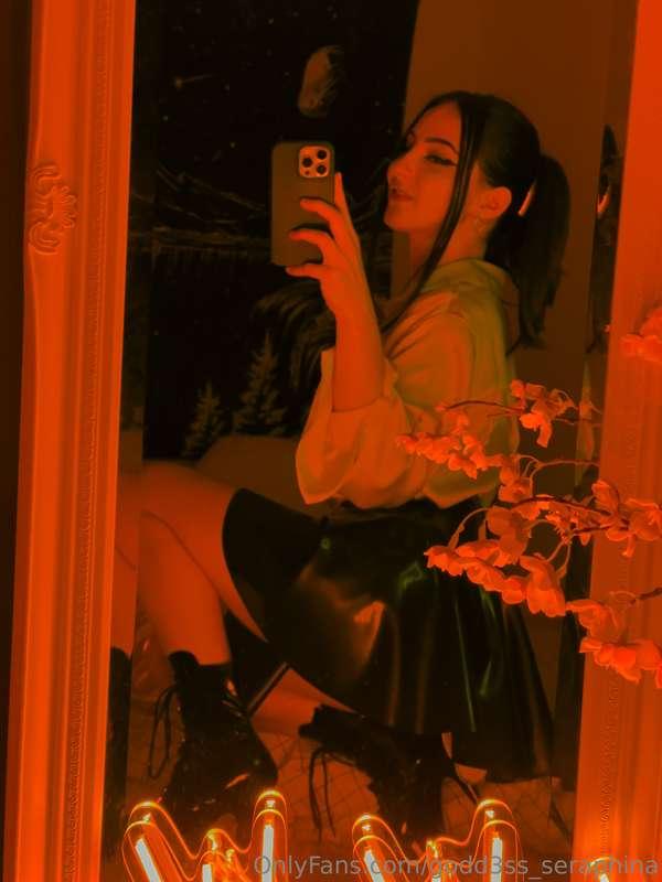 godd3ss_seraphina image #2