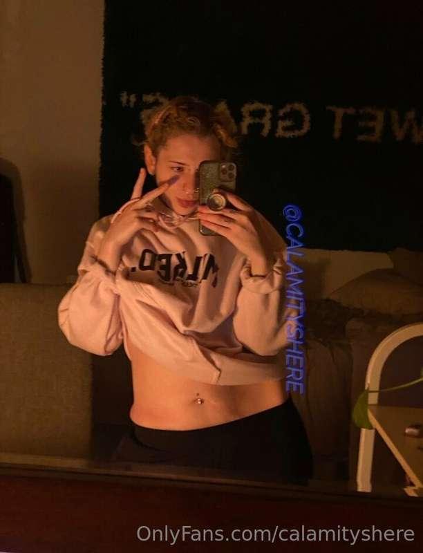 NIGHT NIGHT 💙

(it says MILKED💦)