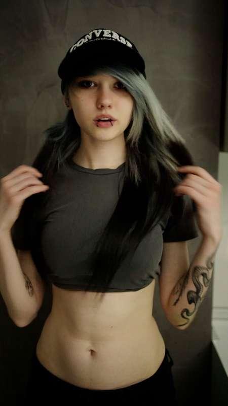 little_emo_kitten image #3