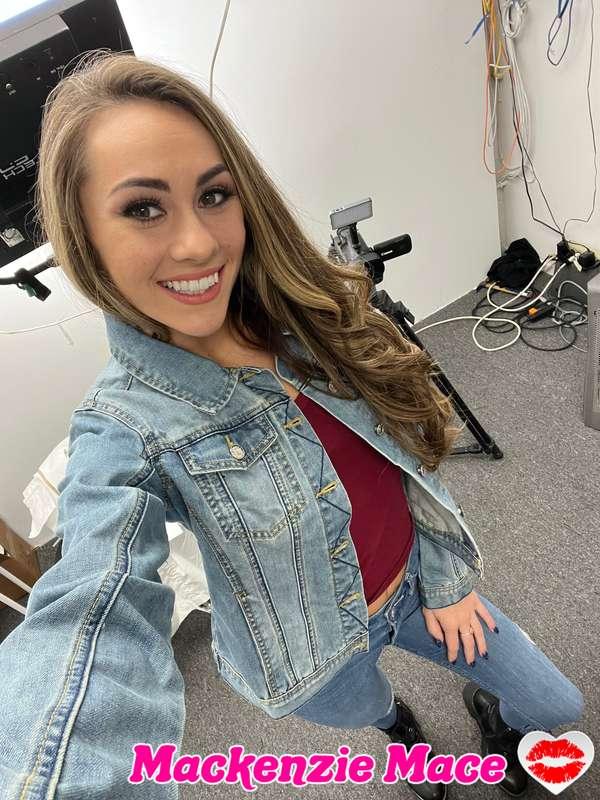 Sunday Shoots Are Always Fun!! 😉😏😈