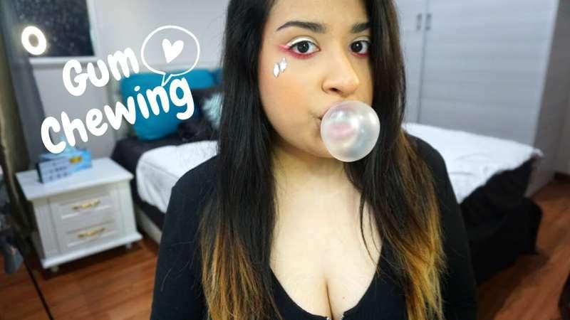 ASMR Valley Girl Gossip | Extreme Gum Chewing 😍💦