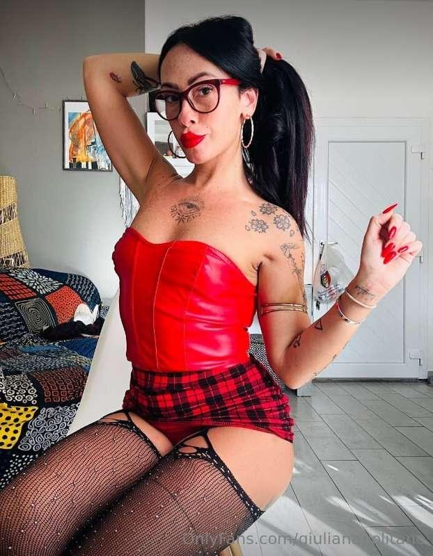 Lei è la mia amica @annalisa.gasparro  e oggi ha una voglio ..