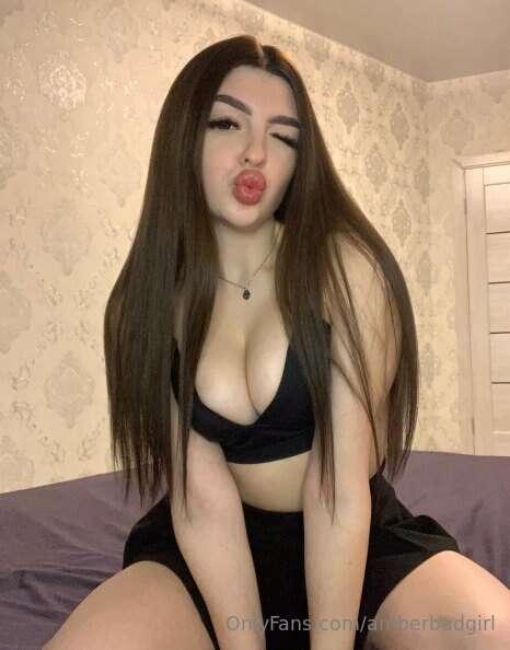🔞𝐅𝐑𝐄𝐄 𝐒𝐔𝐁𝐒𝐂𝐑𝐈𝐏𝐓𝐈𝐎𝐍🔞
This girls @lina.aangel is online & horn..