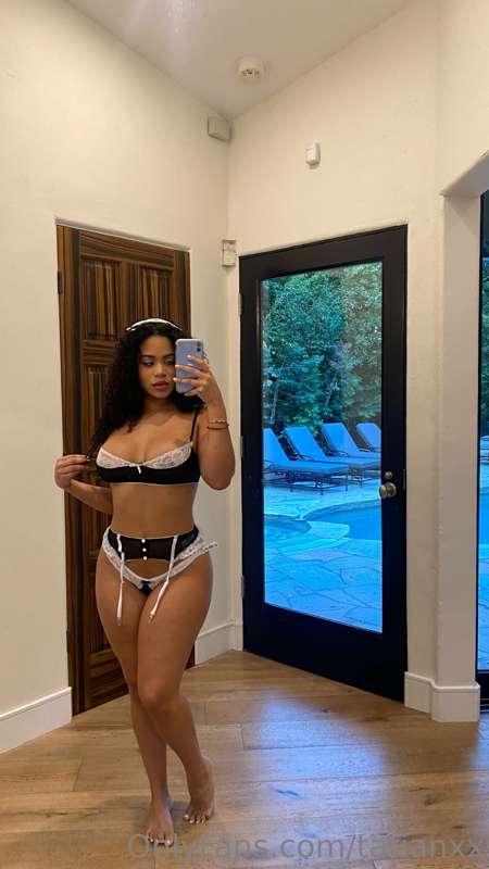 happy titty Tuesday papi 😍