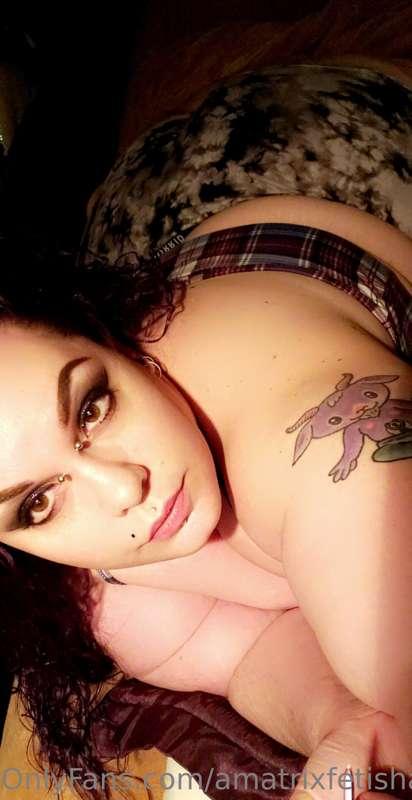 So I have some lesbian feedism content planned to film as so..