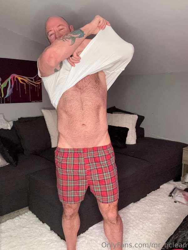Do you want me to take everything off? 😏