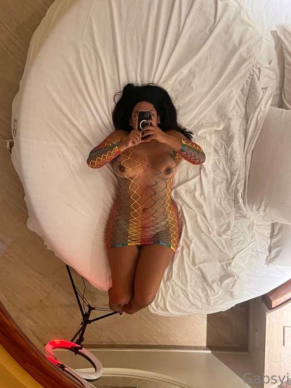 My love I'm so horny that my legs are shaking 🥵🥵 let's make ..