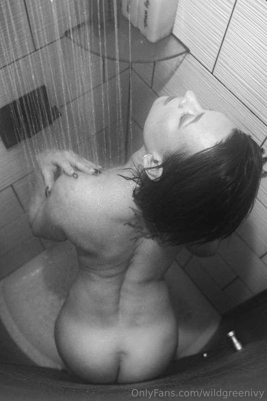 Do you want to join me? 🚿🧼