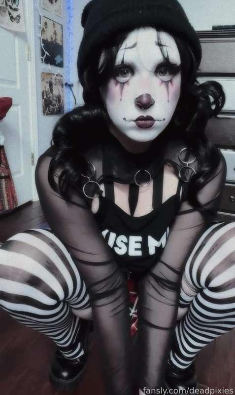 deadpixies image #2