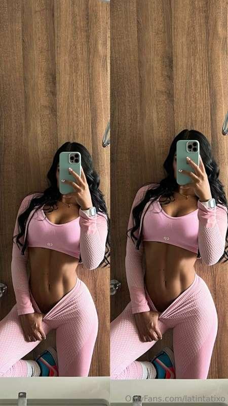 In love with my abs 🥰