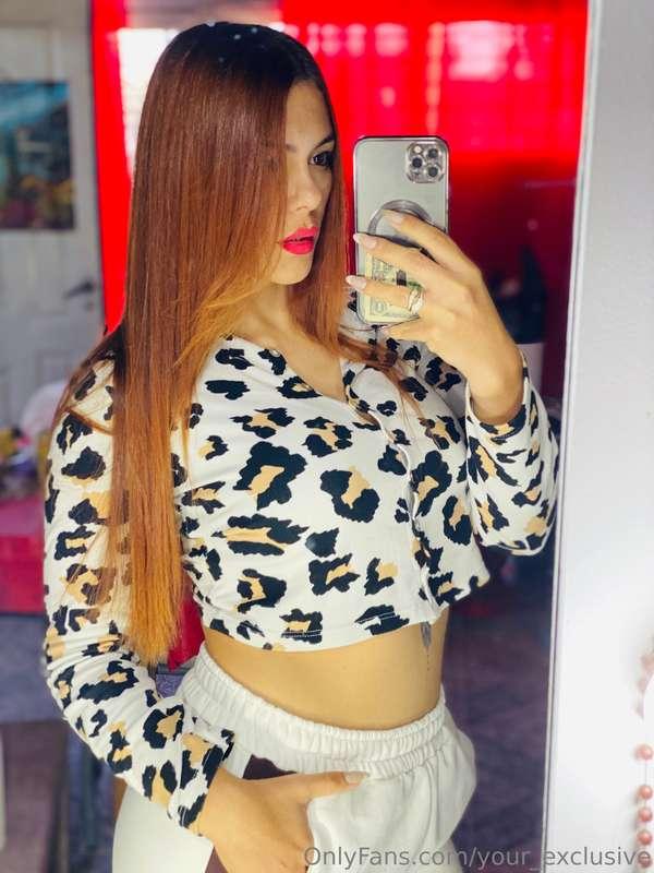 Only 1 fan 👑  🏆 Hello love do you want to receive the top pr..