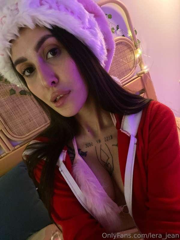 Will you spend this New Year's Eve🐉💥 with me, honey?