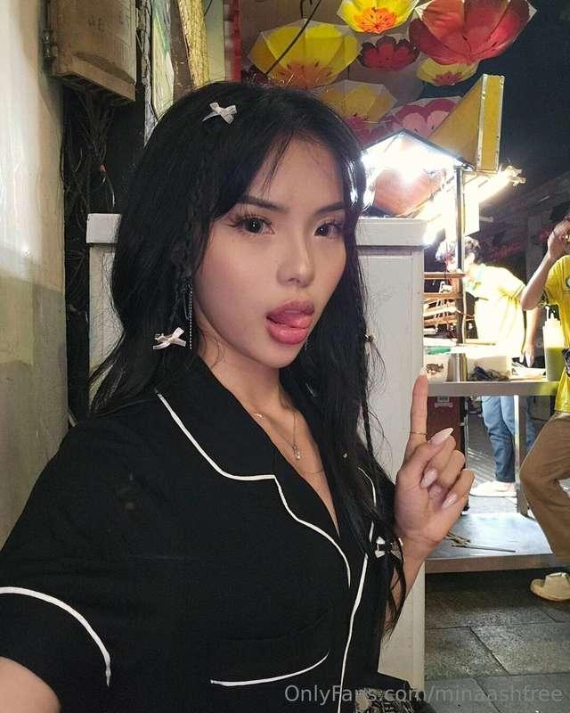 what’s got my tongue tied? 😋