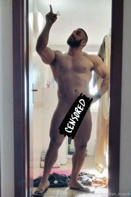 50 likes for this my muscle body Tip 5$ for uncensored Pic 😋..