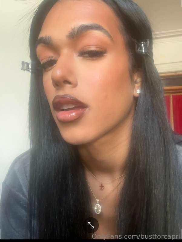 bustforcapri image #3