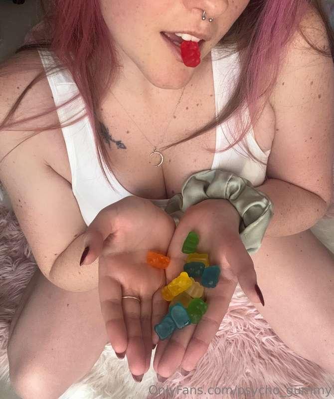 Need a sweet treat? 🍀