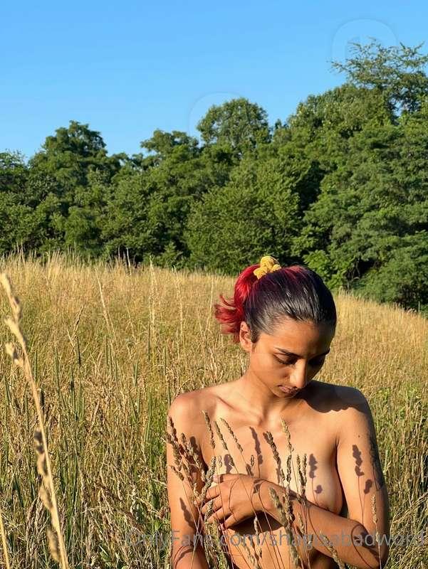 My first post of content !! It’s some BTS from the topless s..