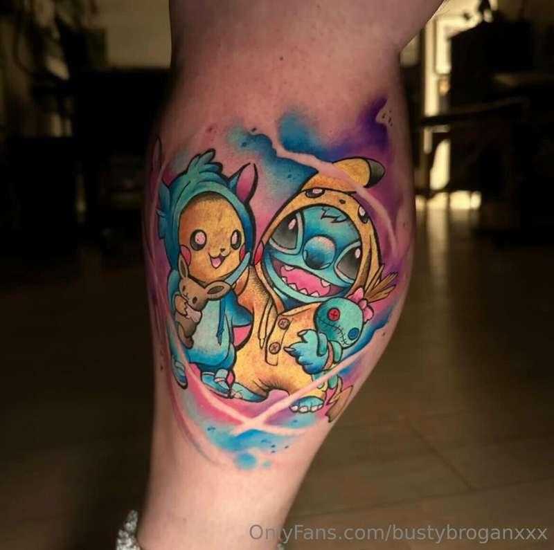 My new tattoo is so pretty but my legs taking a while to hea..