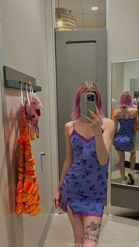 Dressing room try on 💜🍇

#fyp 