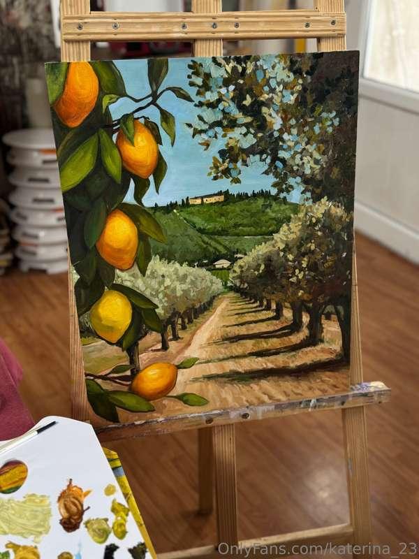 When I paint, everything around me seems to disappear 🎧It do..