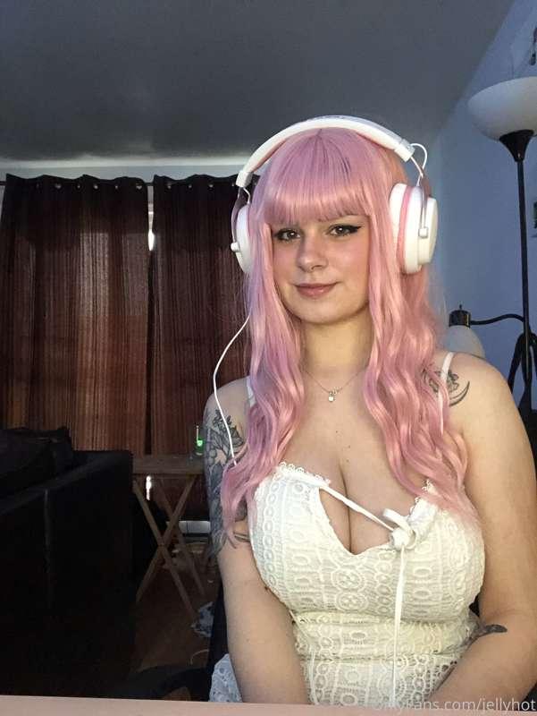 the pink thong 💕