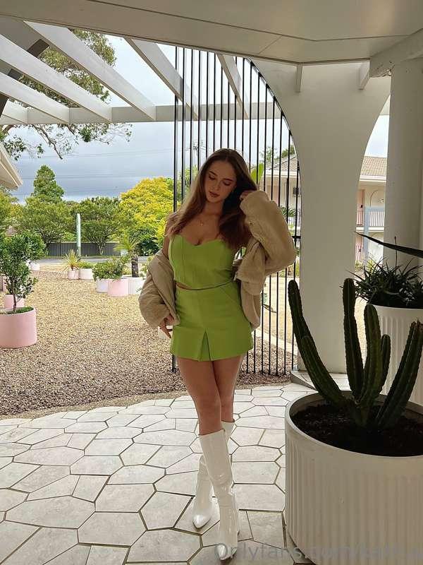 Do you want to see what’s underneath the stunning green outf..