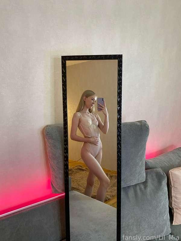 lil_mia image #1