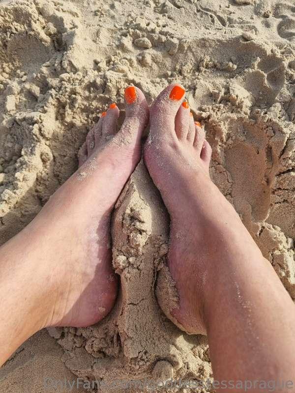 goddesstessaprague image #4