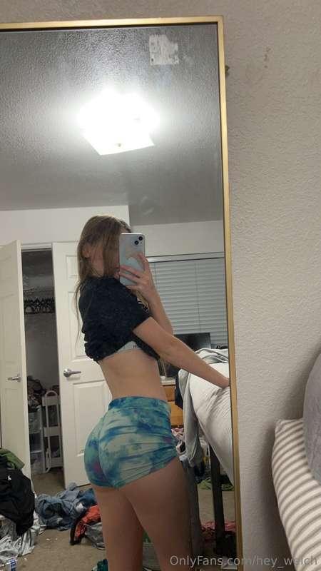 Woke up feeling like a soft dream.🍑
