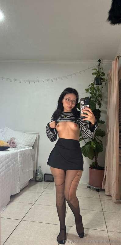 Te gusta mi faldita :3 