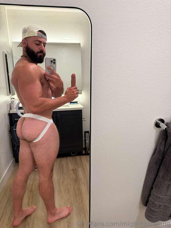 Don’t miss daddy going LIVE tonight at 9:30pm EST and 12mn E..