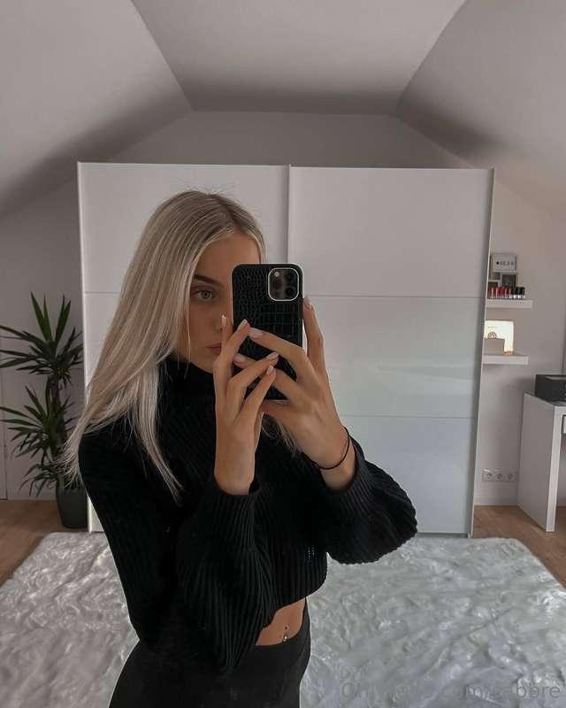 feeling cuteee