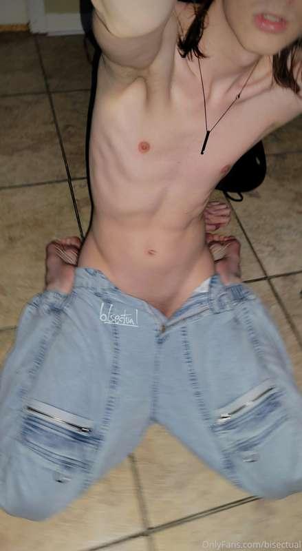 😳✌️