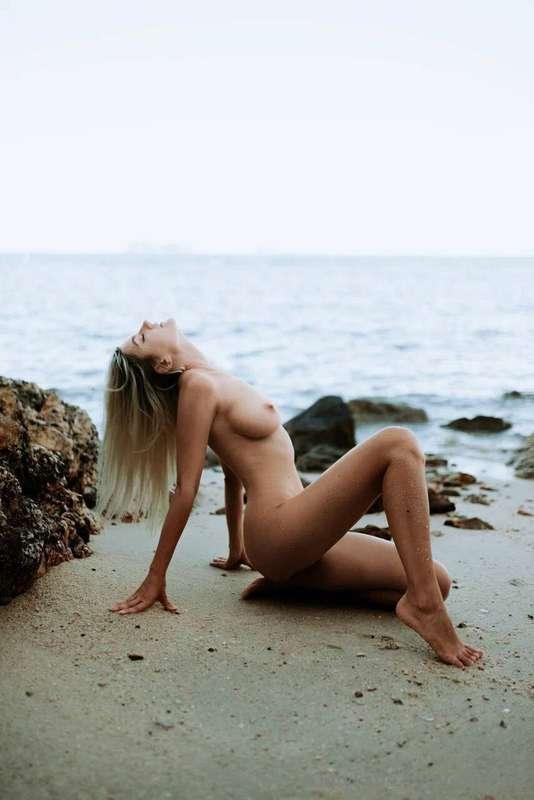 I want to go on vacation and swim in the sea 💦 Imagine the f..