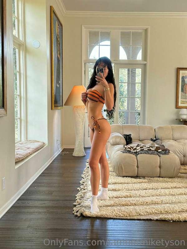 new fav kini 🧡🤎🤍