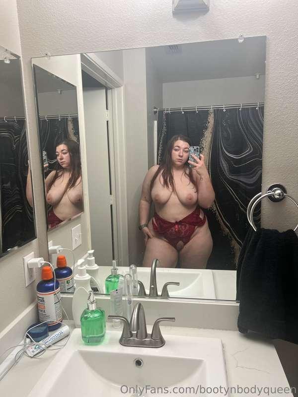 bootynbodyqueen image #0