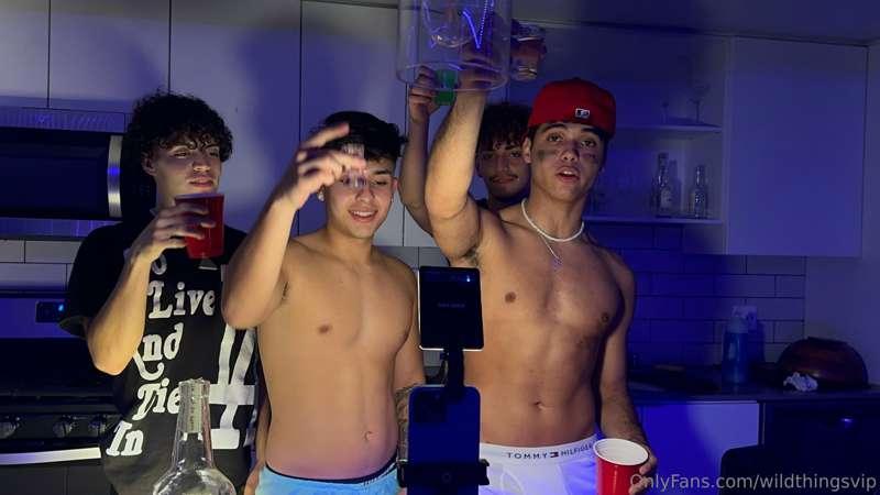 cheers to a wild weekend 🍻
@exclusivecruz @brandoncardoso @j..