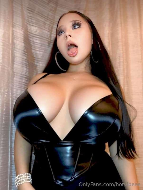 😈 𝐅𝐑𝐄𝐄 𝐁𝐎𝐎𝐁𝐒 𝐓𝐎𝐃𝐀𝐘 𝐎𝐍𝐋𝐘 😈 @sammy_clark@sammy_clark 𝐈𝐒 𝐖𝐄𝐑𝐘 𝐖..